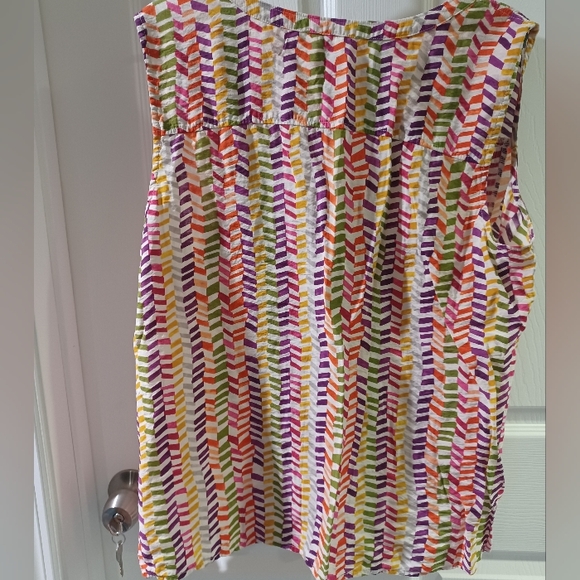 G.H. Bass & Co. Colorful Chevron Blouse - Picture 7 of 7